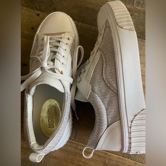 Brand New Michael Kors Sneakers Size 7 1/2 - Picture 4 of 8